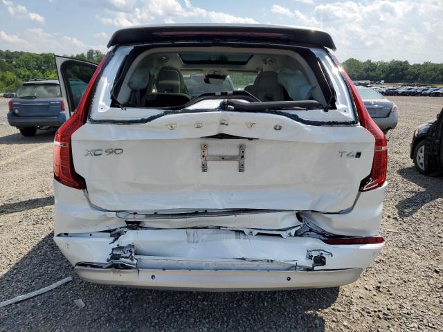 2022 VOLVO XC40 T4 YV4A22PK8N1863600