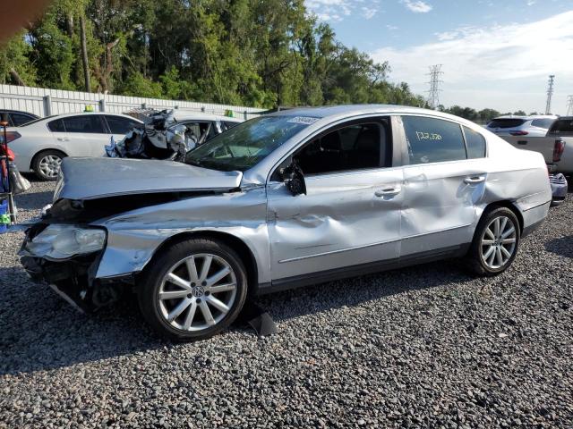 2010 Volkswagen Passat 