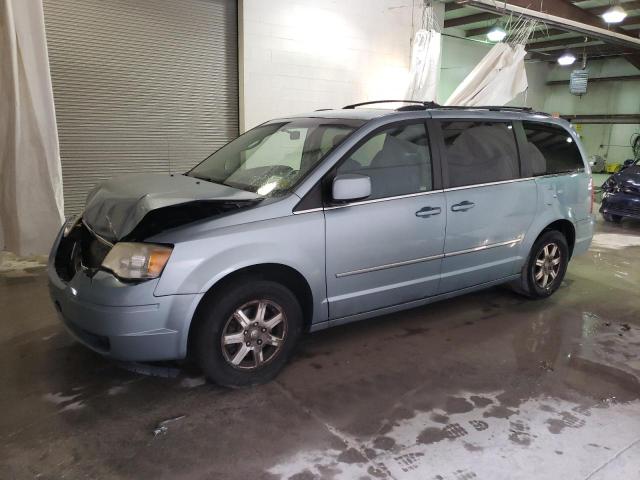 2009 Chrysler Town & Country Touring