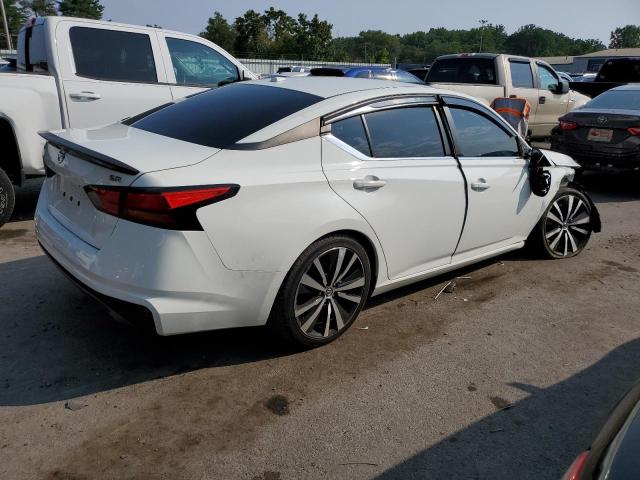 1N4BL4CV7KC149625 Nissan Altima SR 3