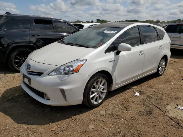 Prius v 2014