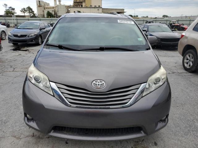 5TDYK3DC3ES438552 Toyota SIENNA XLE