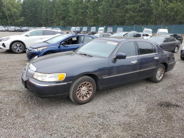 1999 Lincoln Town Car Signature