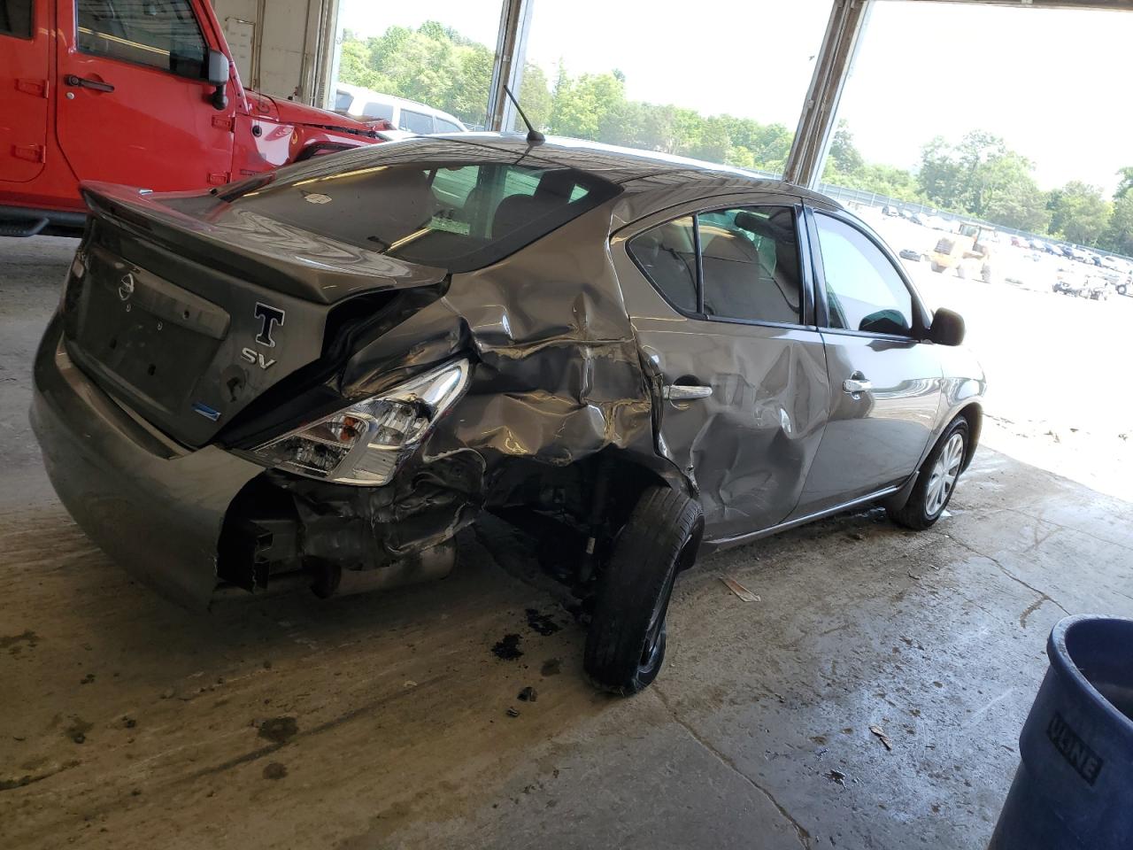 2014 Nissan Versa S vin: 3N1CN7AP7EL825260