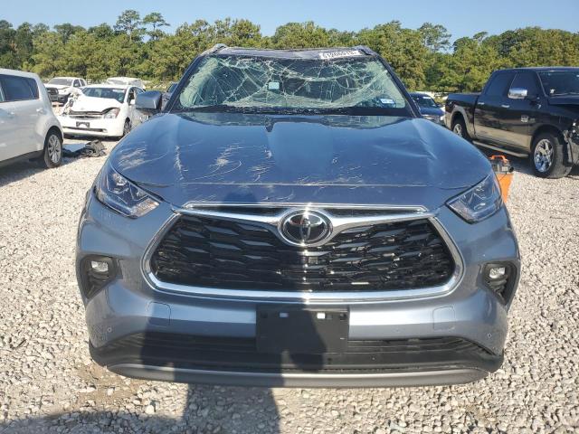 VIN 5TDFZRAH7NS125896 2022 Toyota Highlander, Platinum no.5