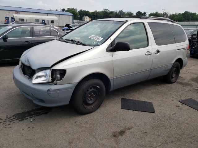 2002 Toyota Sienna LE