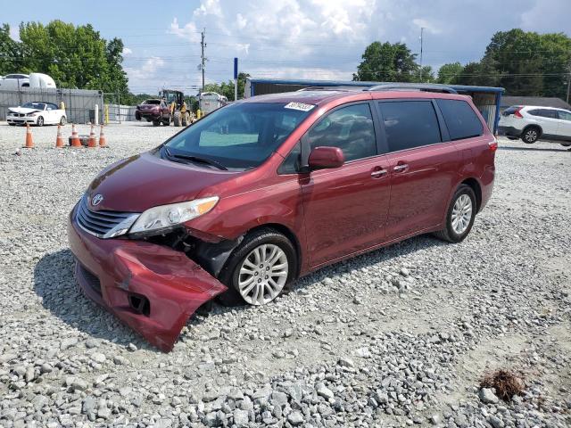 2015 Toyota Sienna XLE