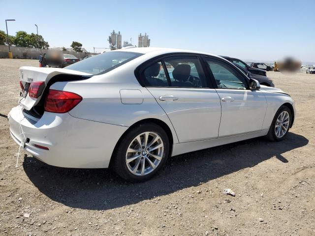 WBA8E5G53HNU41538 BMW 320 XI