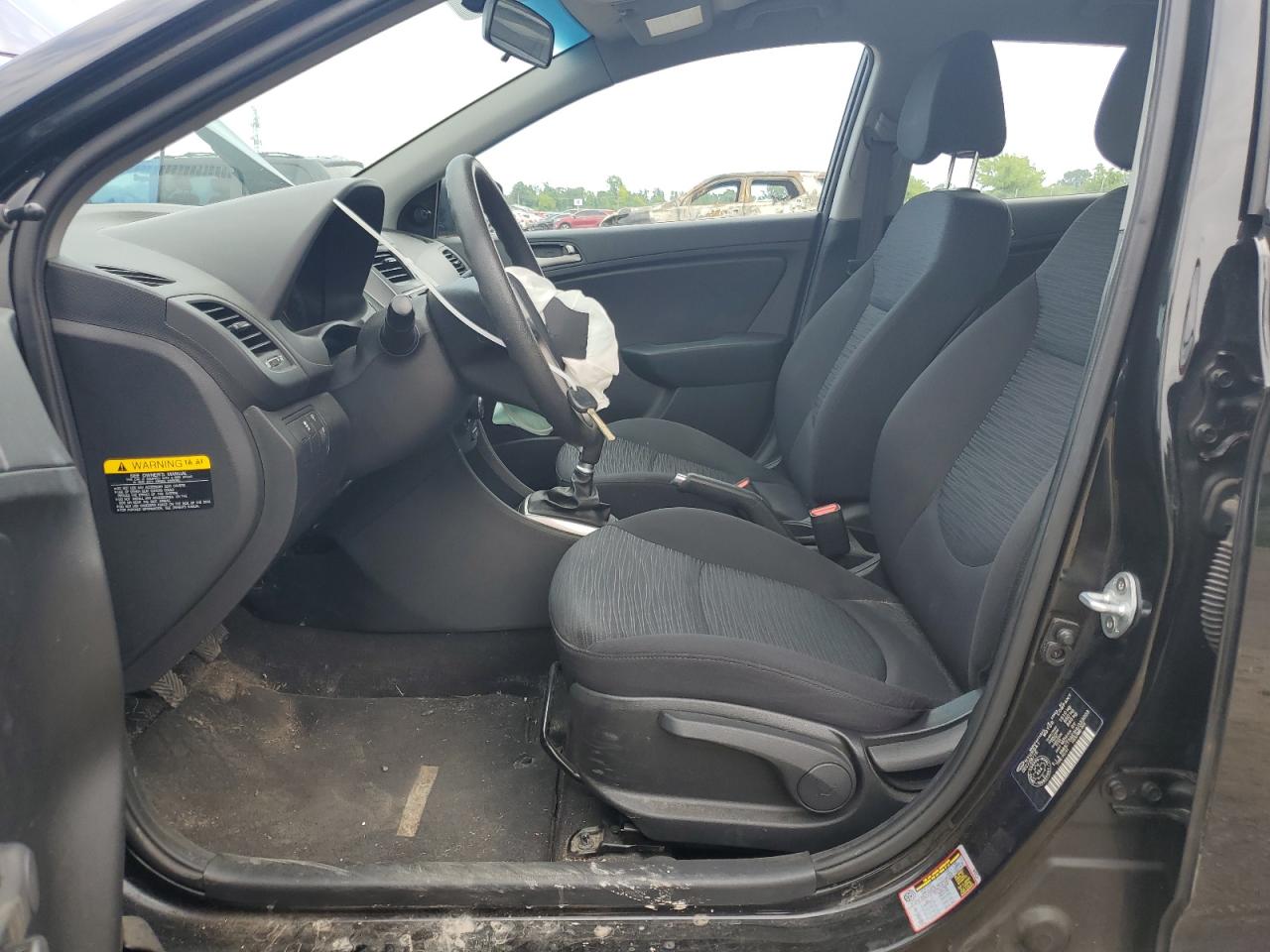 KMHCT5AE9HU333003 2017 Hyundai Accent Se