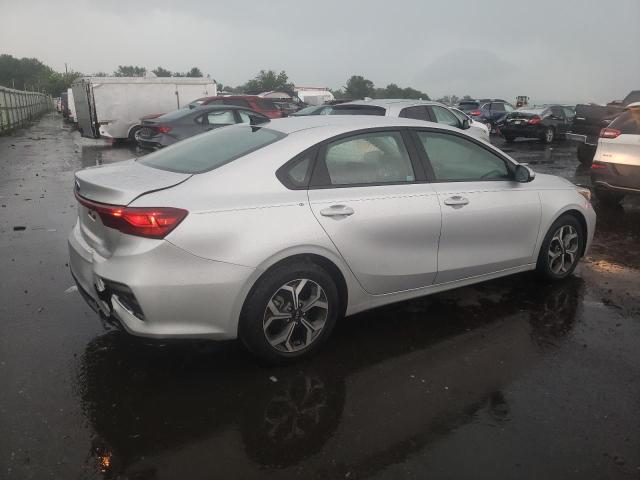 3KPF24AD5KE103826 KIA FORTE FE