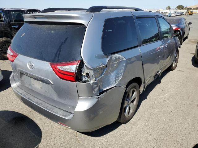 5TDKZ3DC9HS857902 Toyota SIENNA LE