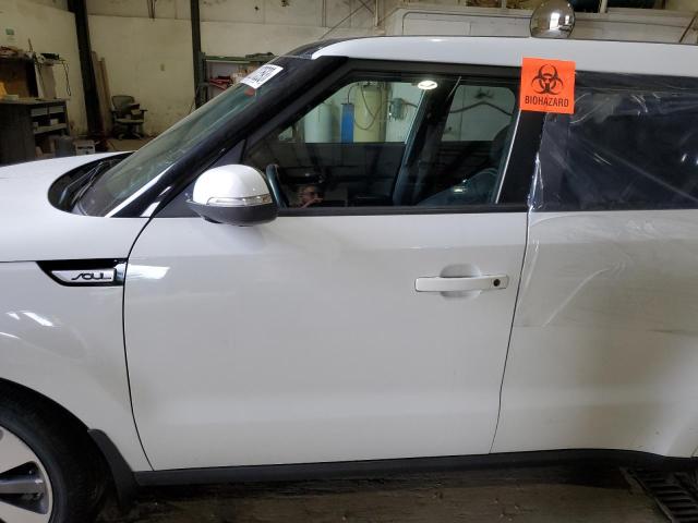 KNDJX3A51E7064302 KIA Soul !