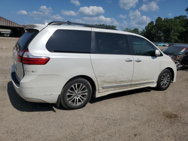 5TDYZ3DC3KS986333 Toyota SIENNA XLE