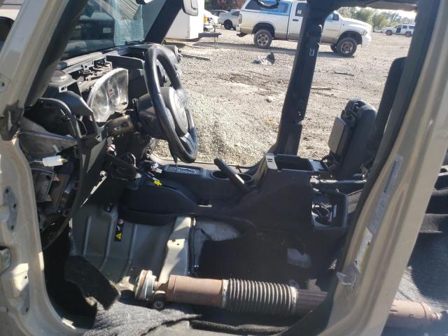 1C4BJWDG2JL865391 Jeep Wrangler Unlimited Sport