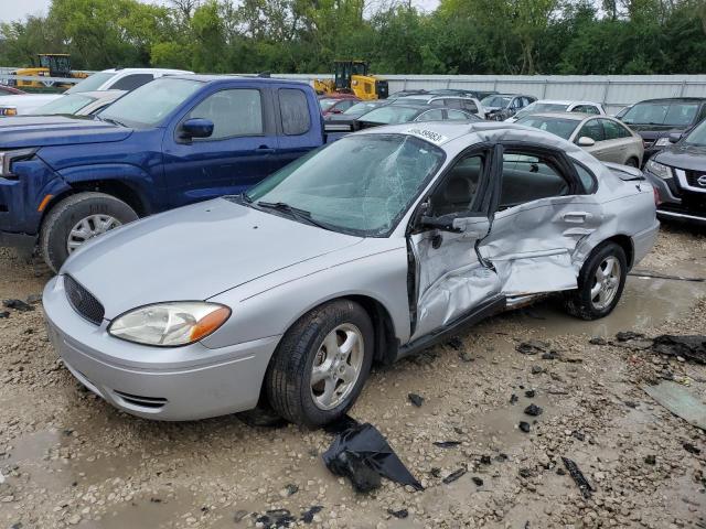 2004 Ford Taurus SE