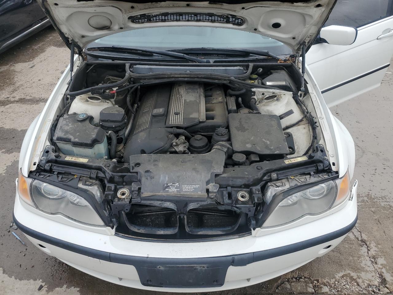 WBAEW53413PG10016 2003 BMW 330 Xi