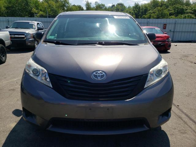5TDZK3DC9FS639989 Toyota SIENNA