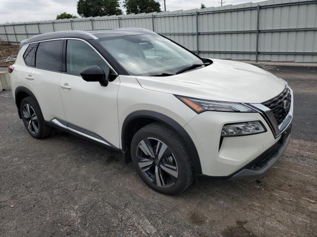 JN8AT3CA6MW025722 Nissan Rogue Sl