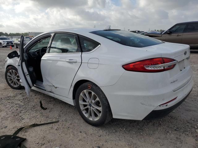 3FA6P0H72LR155747 2020 FORD FUSION, photo no. 2