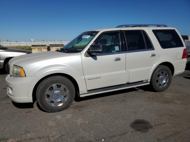 2005 Lincoln Navigator 