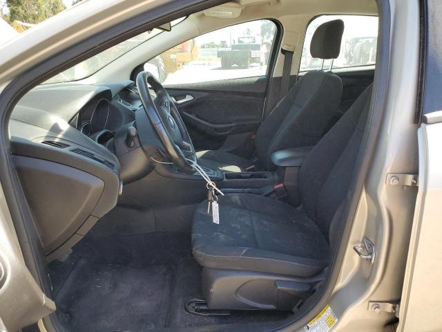 1FADP3F27GL306215 Ford FOCUS SE