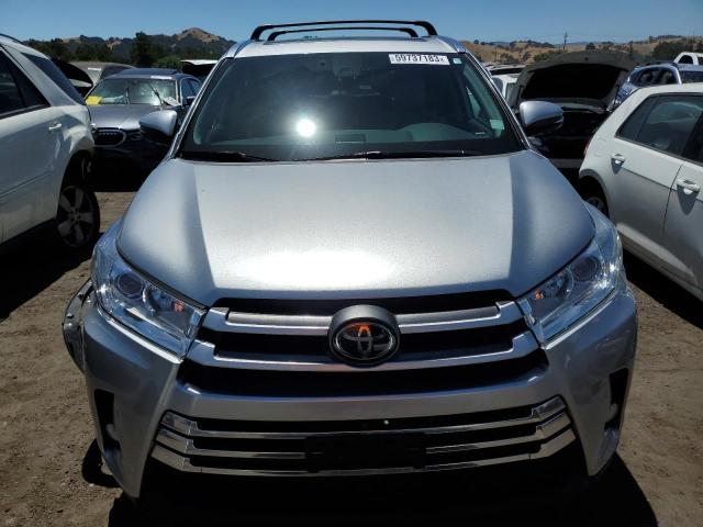 5TDDZRFH4JS863679 Toyota Highlander Limited