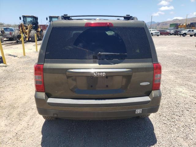 1C4NJPFB3GD570002 Jeep Patriot Latitude