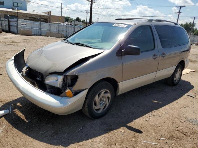 1998 Toyota Sienna LE