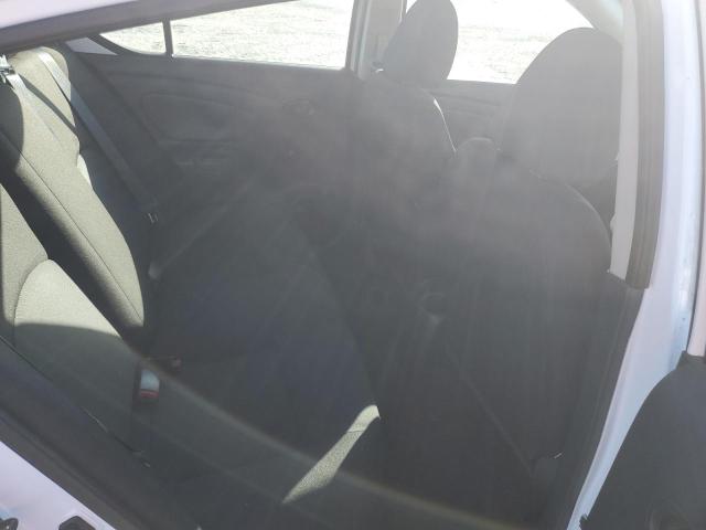 3N1CN7AP4JL821659 Nissan VERSA S