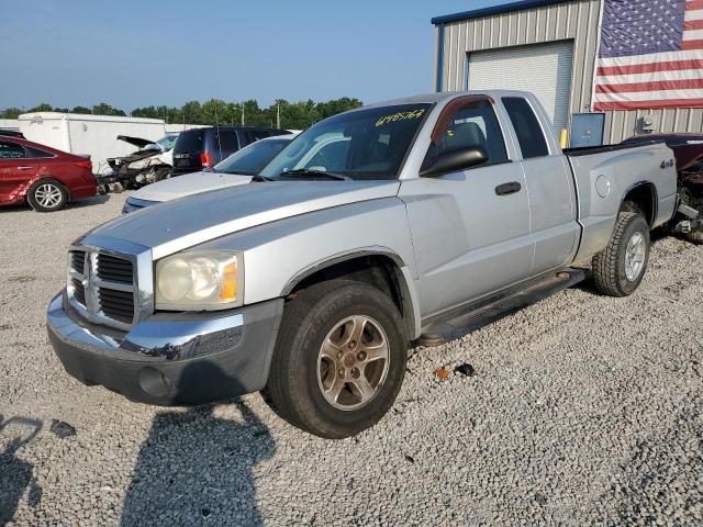 2005 Dodge Dakota SLT