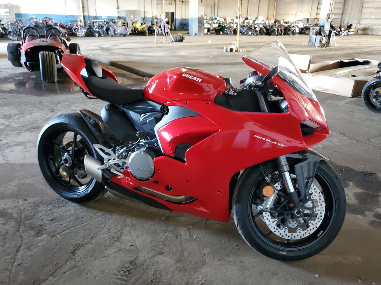 Ducati автомобиль