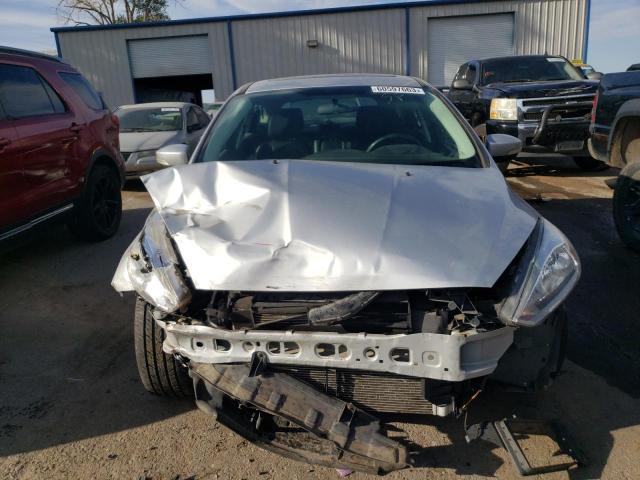 1FADP3N20JL290108 Ford Focus Titanium