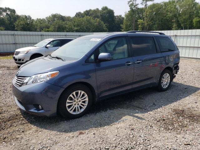 2015 Toyota Sienna XLE