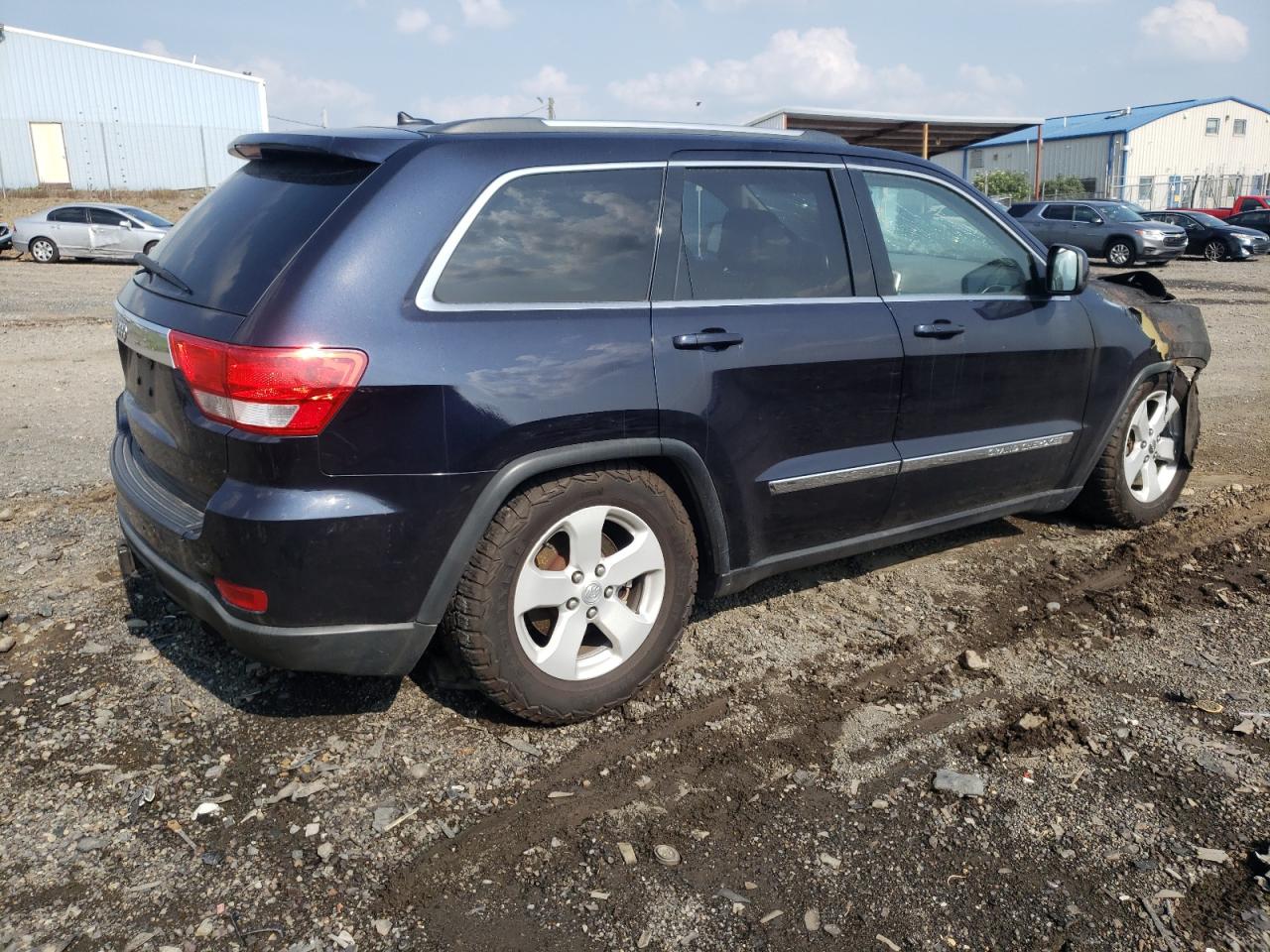 1J4RR4GG4BC516705 2011 Jeep Grand Cherokee Laredo