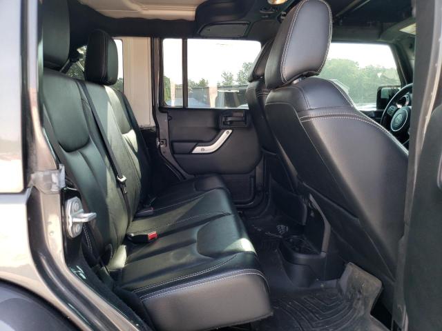 1C4BJWEG3HL738268 Jeep Wrangler Unlimited Sahara