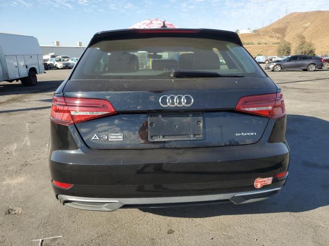 WAUUPBFF6JA096536 Audi A3 E-tron Premium