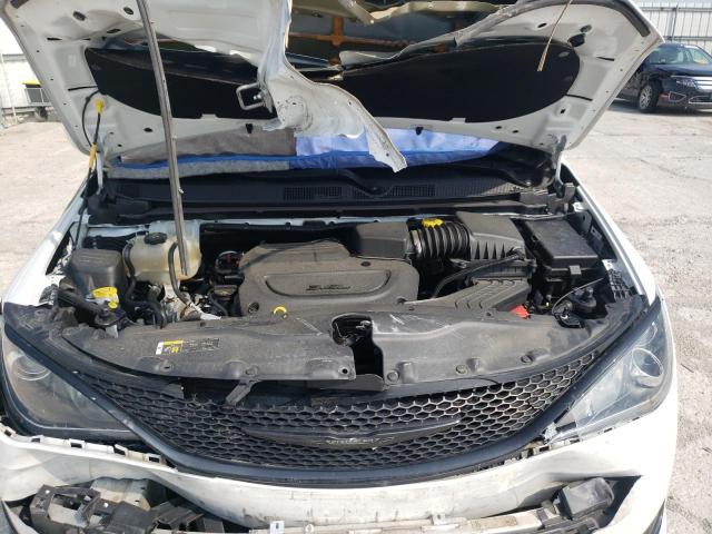 2C4RC1FG2KR567389 2019 CHRYSLER PACIFICA, photo no. 12