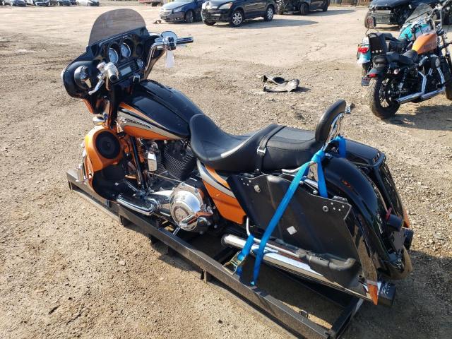2011 HARLEY-DAVIDSON FLHXSE2 - 1HD1PZ814BB959831