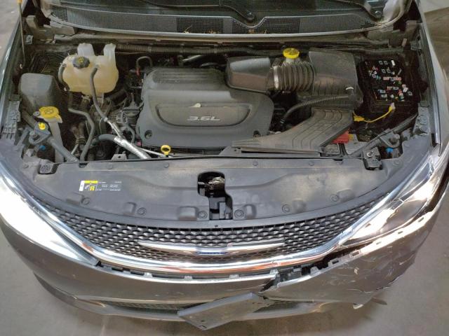 2C4RC1FG3JR229305 2018 CHRYSLER PACIFICA, photo no. 12