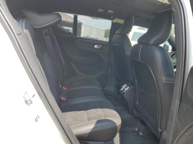 2022 VOLVO XC40 T4 R- - YV4AC2HMXN2643107