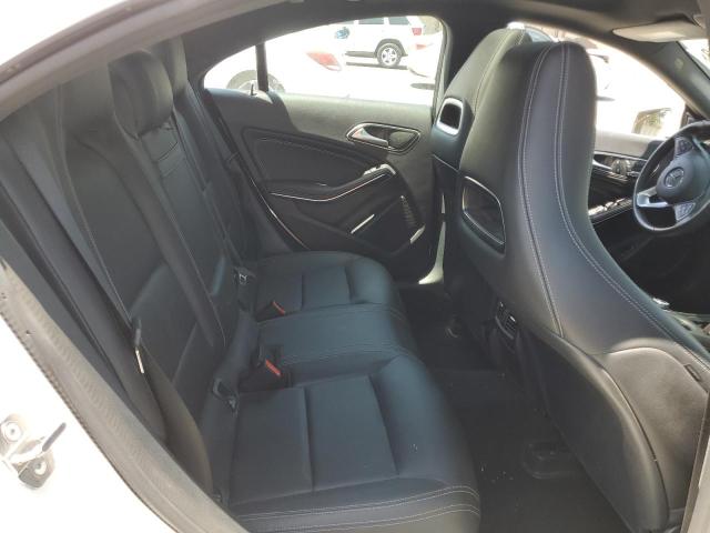 WDDSJ4EB7KN759182 Mercedes-Benz CLA 250