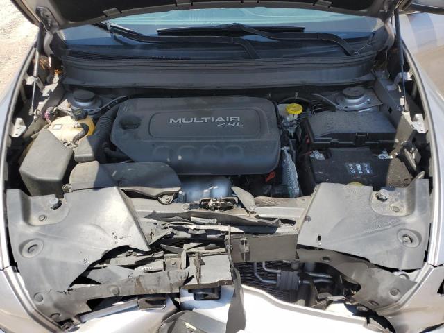1C4PJLCB9JD615733 Jeep Cherokee Latitude