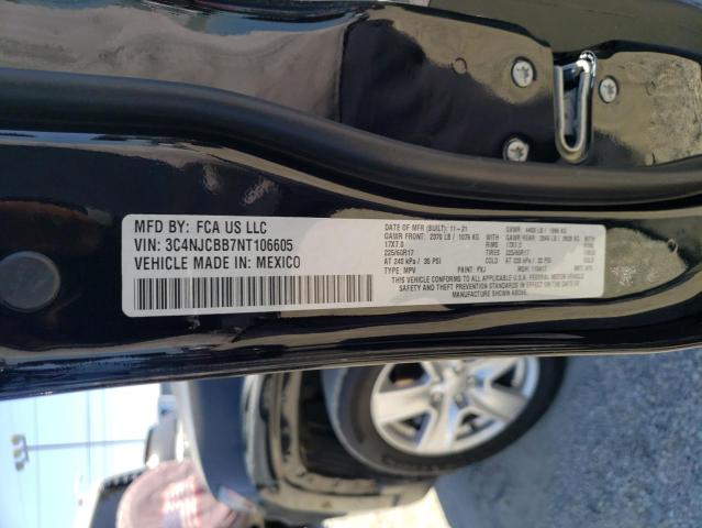 3C4NJCBB7NT106605 Jeep Compass Latitude