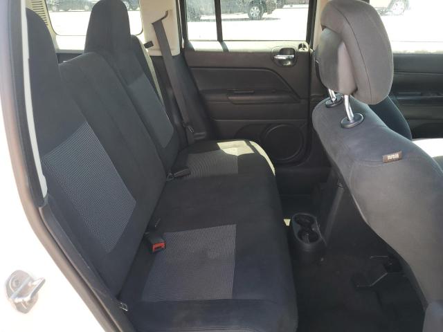 1C4NJPBA7GD698109 Jeep Patriot Sport