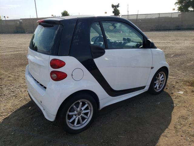 VIN WMEEJ9AA9FK835124 2015 Smart Fortwo no.3