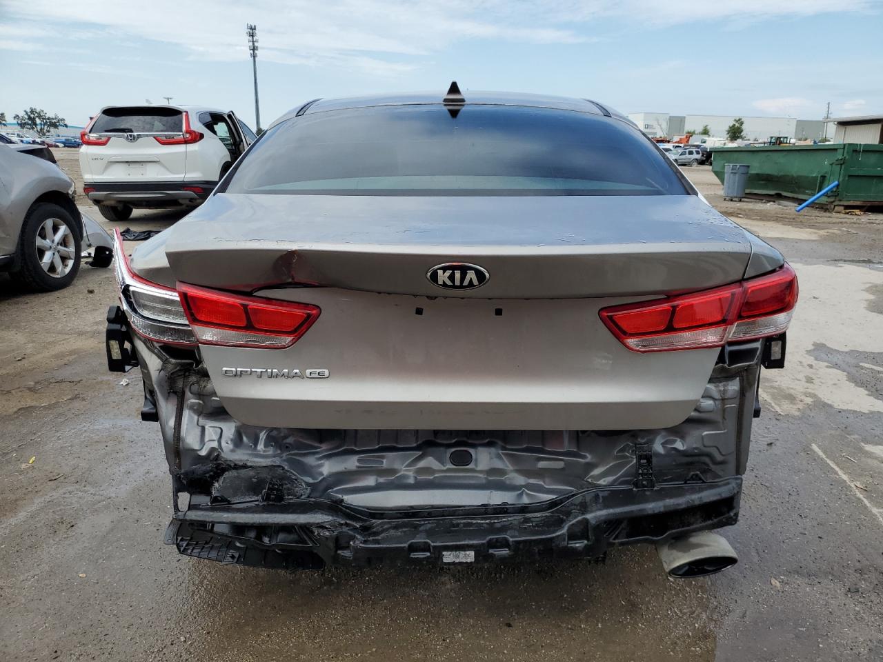 5XXGT4L30JG185377 2018 Kia Optima Lx