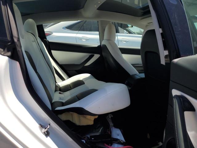 5YJ3E1EB8MF855924 Tesla MODEL 3