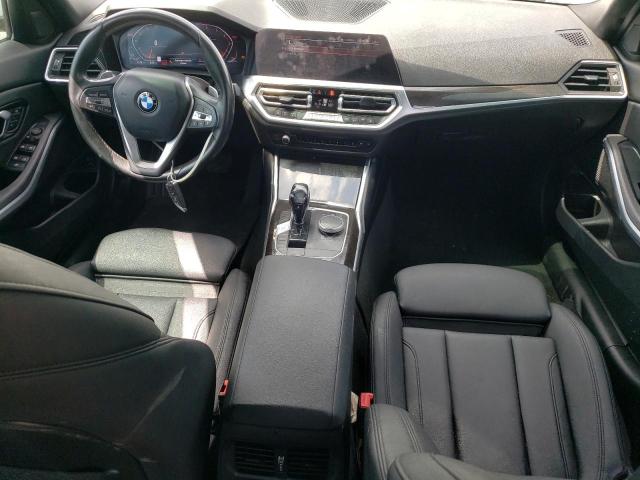 3MW5R7J02L8B22000 BMW 3 Series 330XI 8