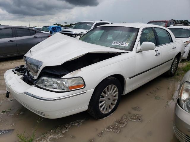 2004 Lincoln Town Car Executive