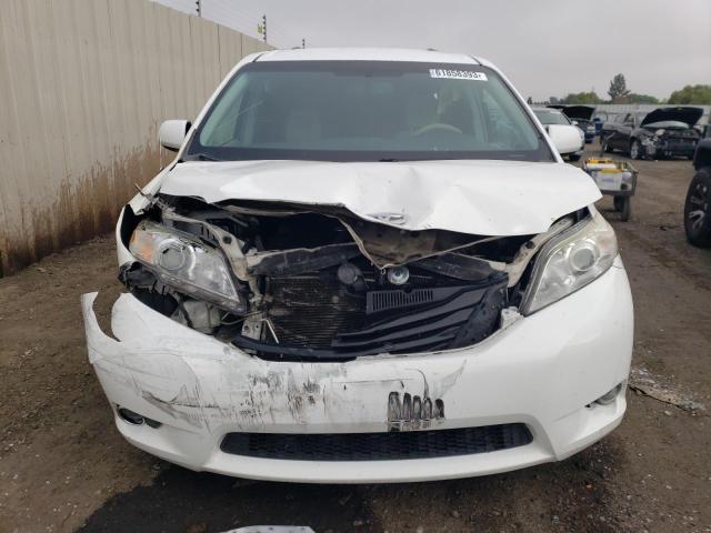 5TDKK3DC8ES455739 Toyota SIENNA LE